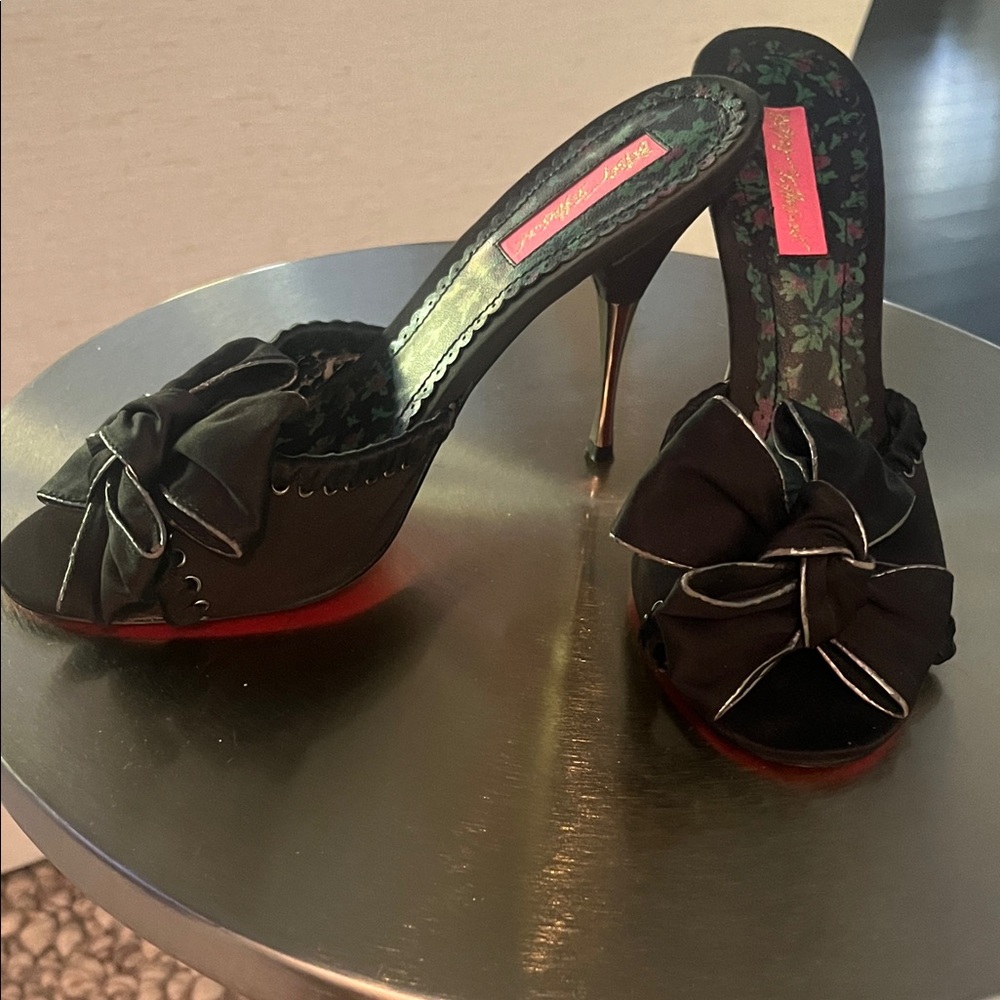 Women’s high heel mules